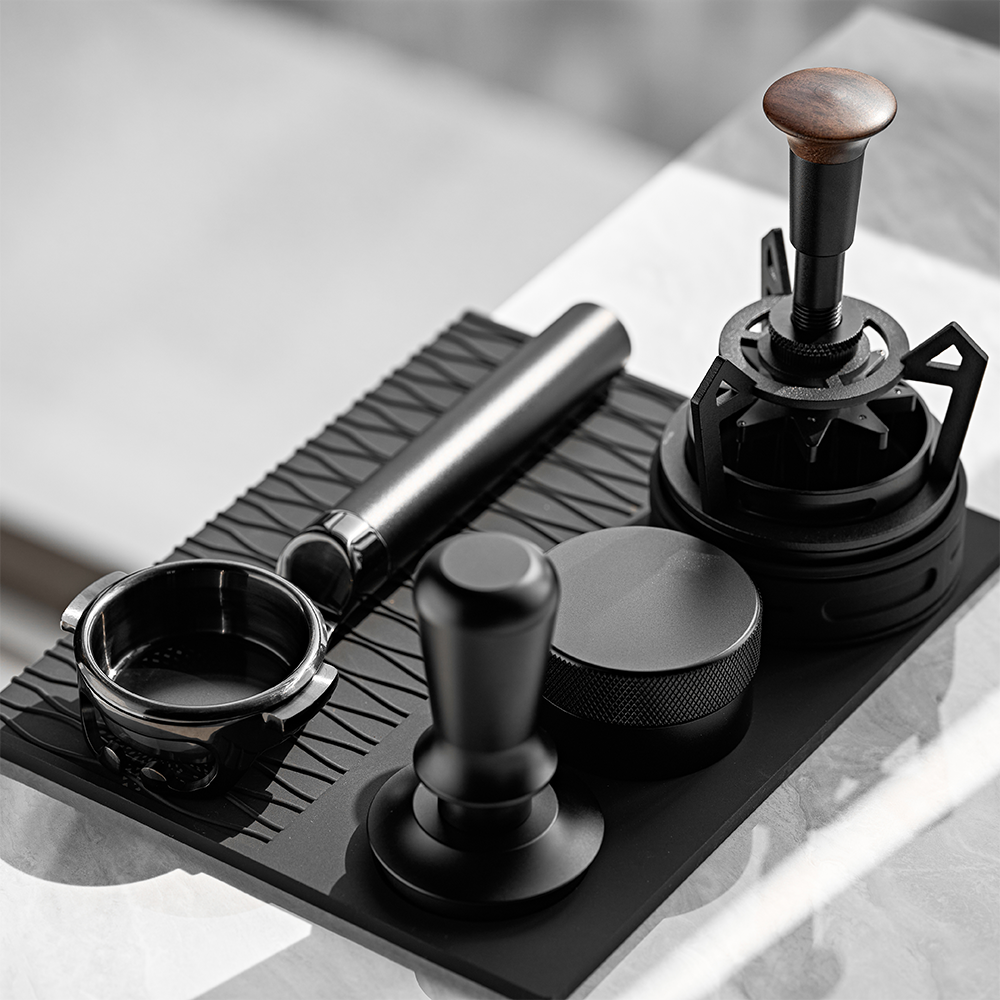 IKAPE Flat-bottom Bottomless Portafilter with Precision Basket - KKLUO